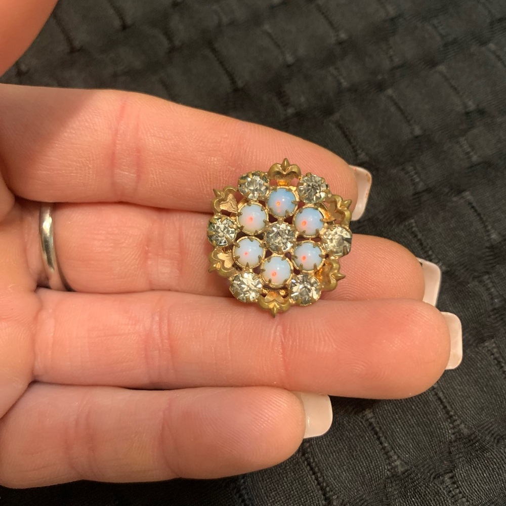 Vintage unsigned pin